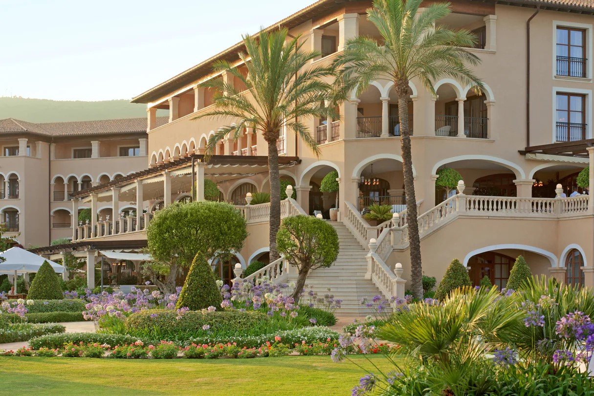 The St. Regis Mardavall Mallorca Resort